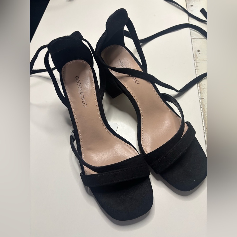 Cynthia Rowley Ankle Wrap Block Heel Shoes Sandals Black Size 8 New